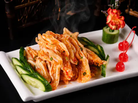 Patas de ganso con salsa de mostaza picante